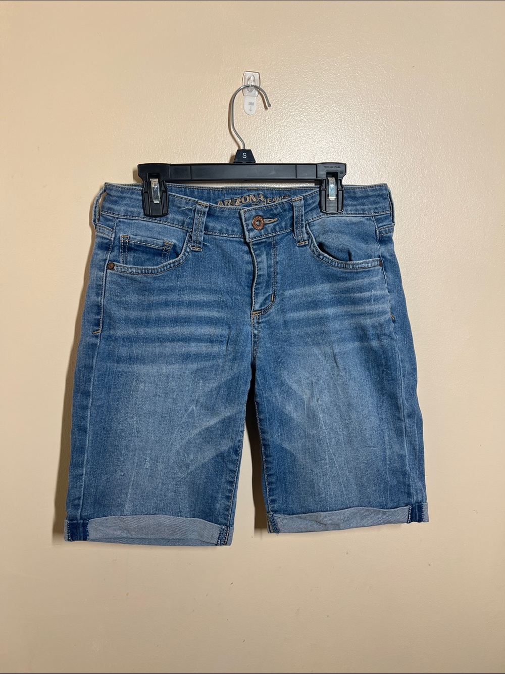 Arizona Jean Company Blue Denim Women’s Jean Shorts
